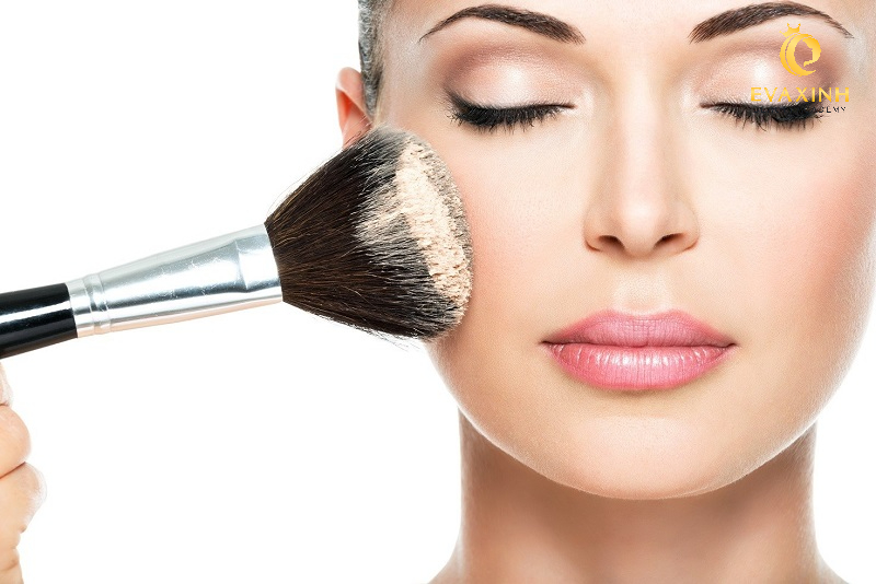 học makeup chuyên nghiệp cần những gì